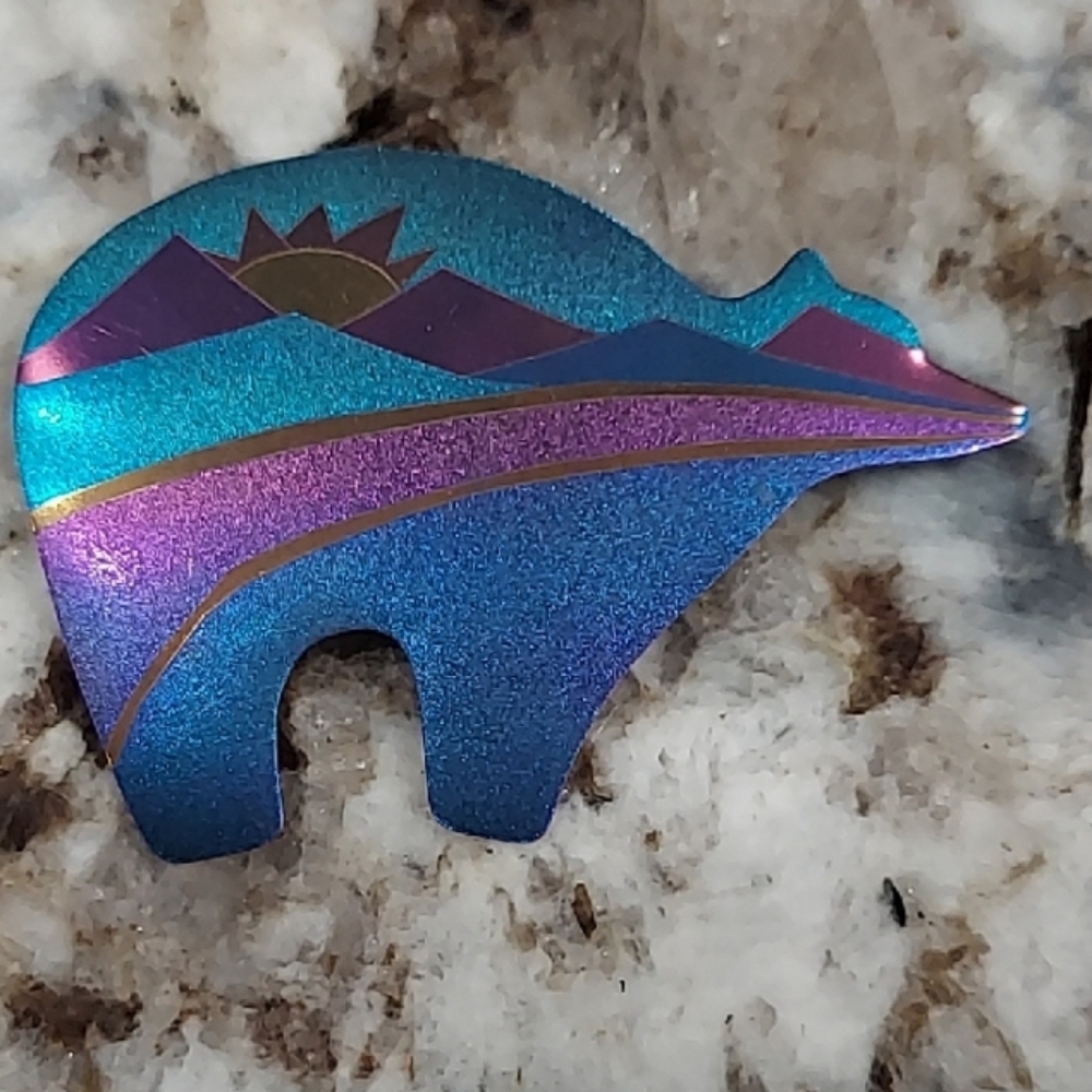 Large Colorful Niobium Bear Brooch with Sunshine and Mountain Design